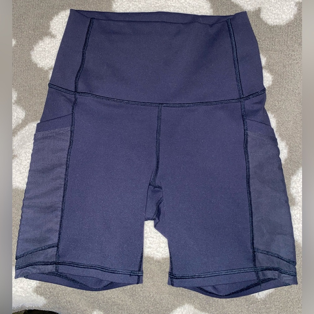 FABLETICS Powerhold 6” Bike Shorts with Mesh Pocket S